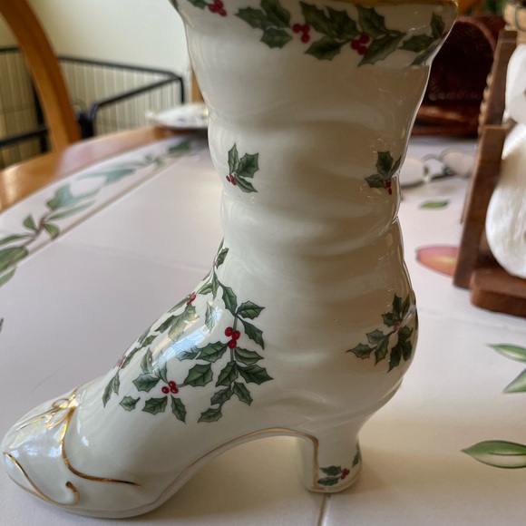 Formalities Victorian Holly Boot - Picture 1 of 6